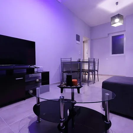 Dimitris House 4 アパート *